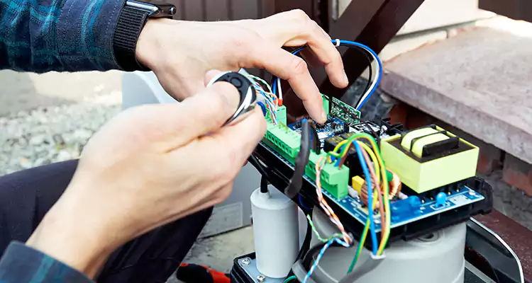 Automatic Driveway Gate Repair in Jacksonville, FL