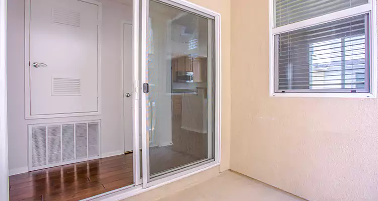 Sliding Screen Door Track Repair in Jacksonville, FL