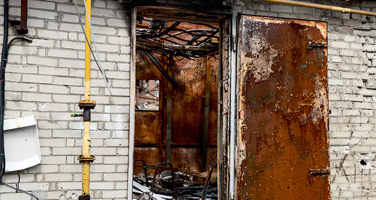 Metal Door Rust Repair in Jacksonville, FL