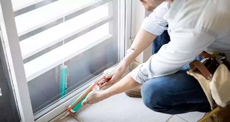Dap Window Caulk Repair in Jacksonville, FL